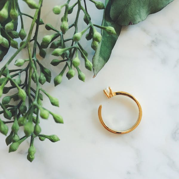 Cassie Ring - open adjustable size ring with a minimalist pearl prong setting - Maison Miru Jewelry @maisonmiru